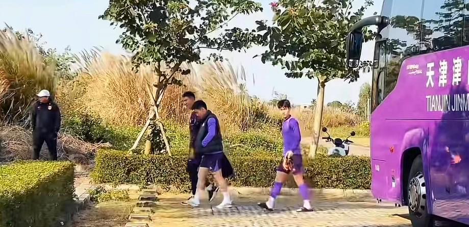 乐鱼体育官方入口-博主:此前传闻离队的门将方镜淇,已出现在津门虎冬训阵容中
